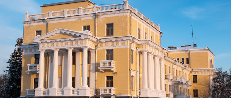 Visit Arkhangelskoe country palace near Moscow