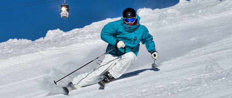Downhill skiing in Åre