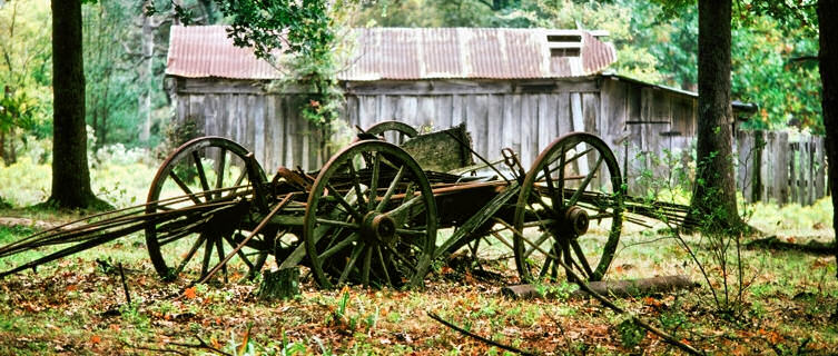 Ruins of a wooden farm cart, Oklahoma