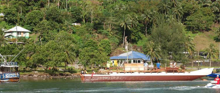 Va'a Tele Arrival to American Samoa 244
